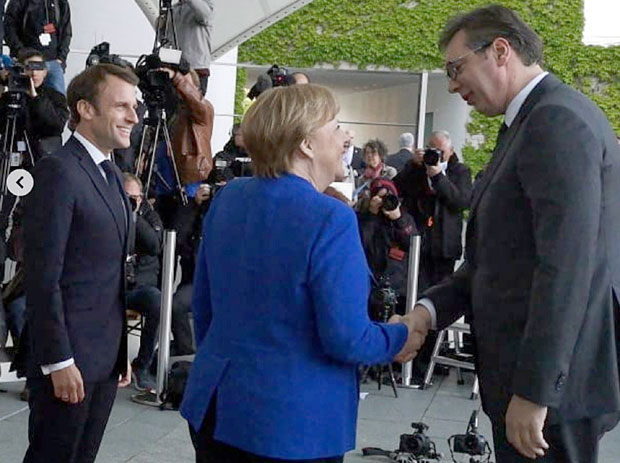 Немачка и Француска очекују хитан наставак дијалога о КиМ: Од Београда све траже, а Приштину само хвале